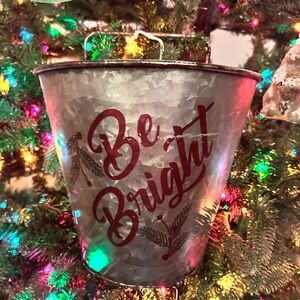 NWT!! Wall/Door Bucket for Flowers, Greenery Ect.